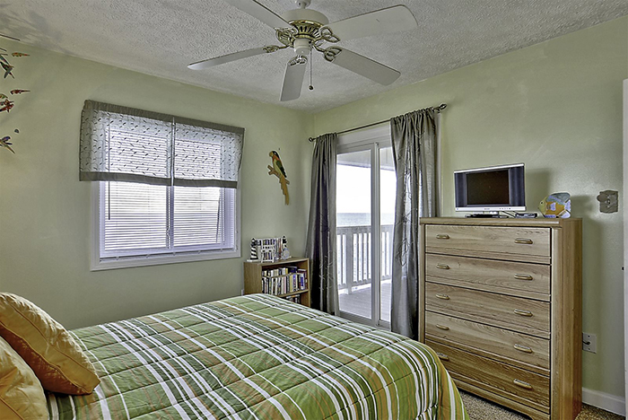 Sands Shamrock - Queen Bedroom Makeover