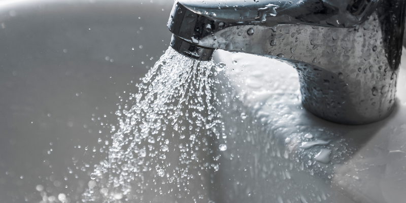 Shut Off and Drain Water - Silver water faucet