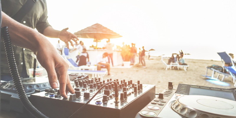 Beach DJ Beach DJ